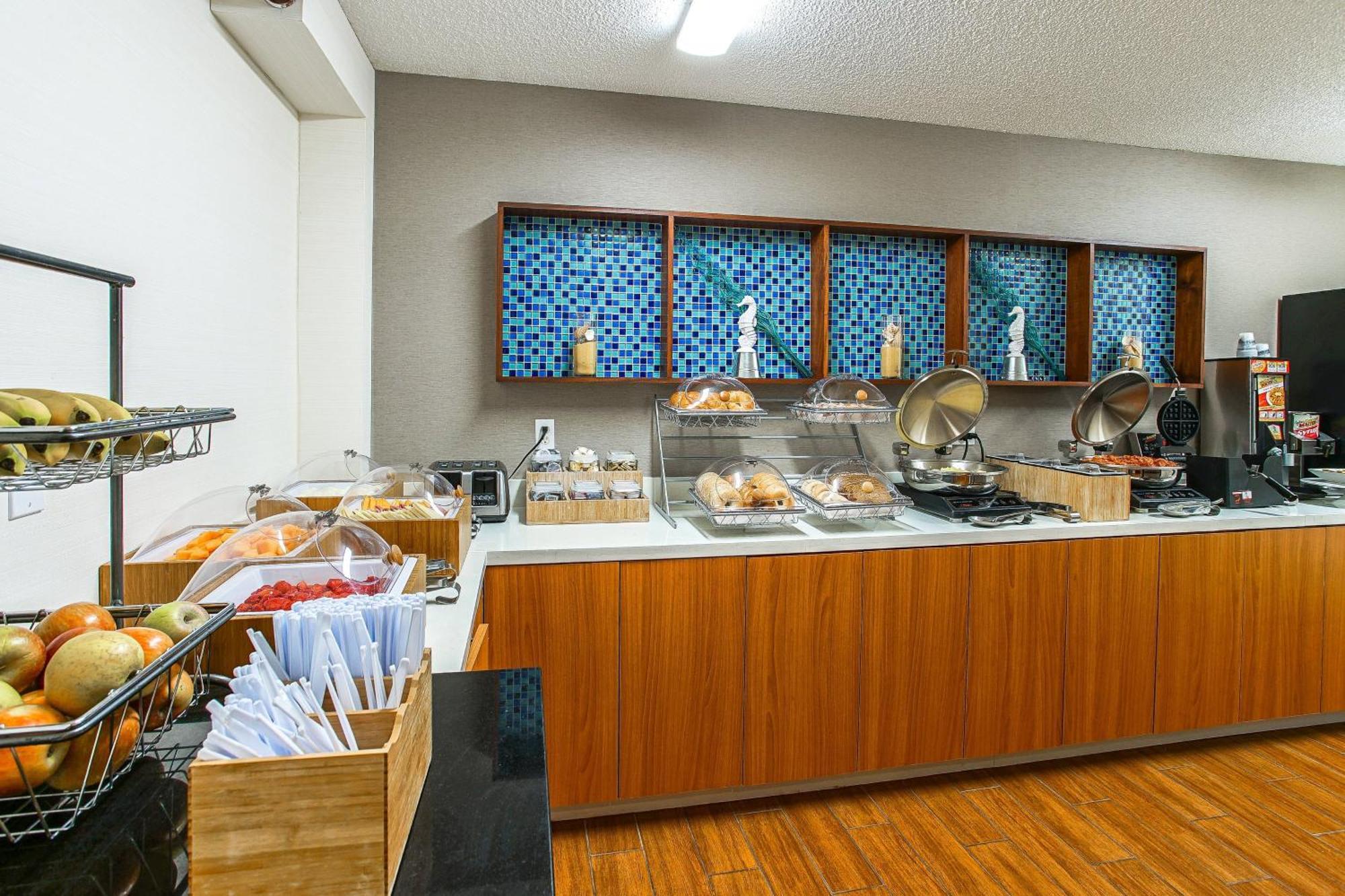 Springhill Suites By Marriott Savannah Midtown Esterno foto
